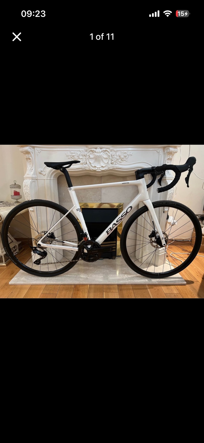 Pearl white Basso Venta R 105 Disc carbon road bike, drive-side view