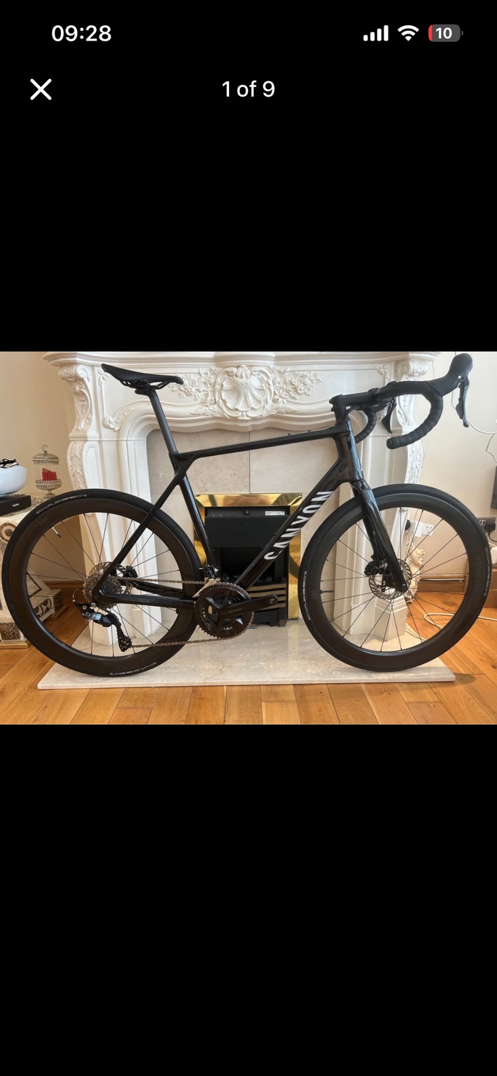 Black Canyon Endurace CF carbon road bike, drive-side view